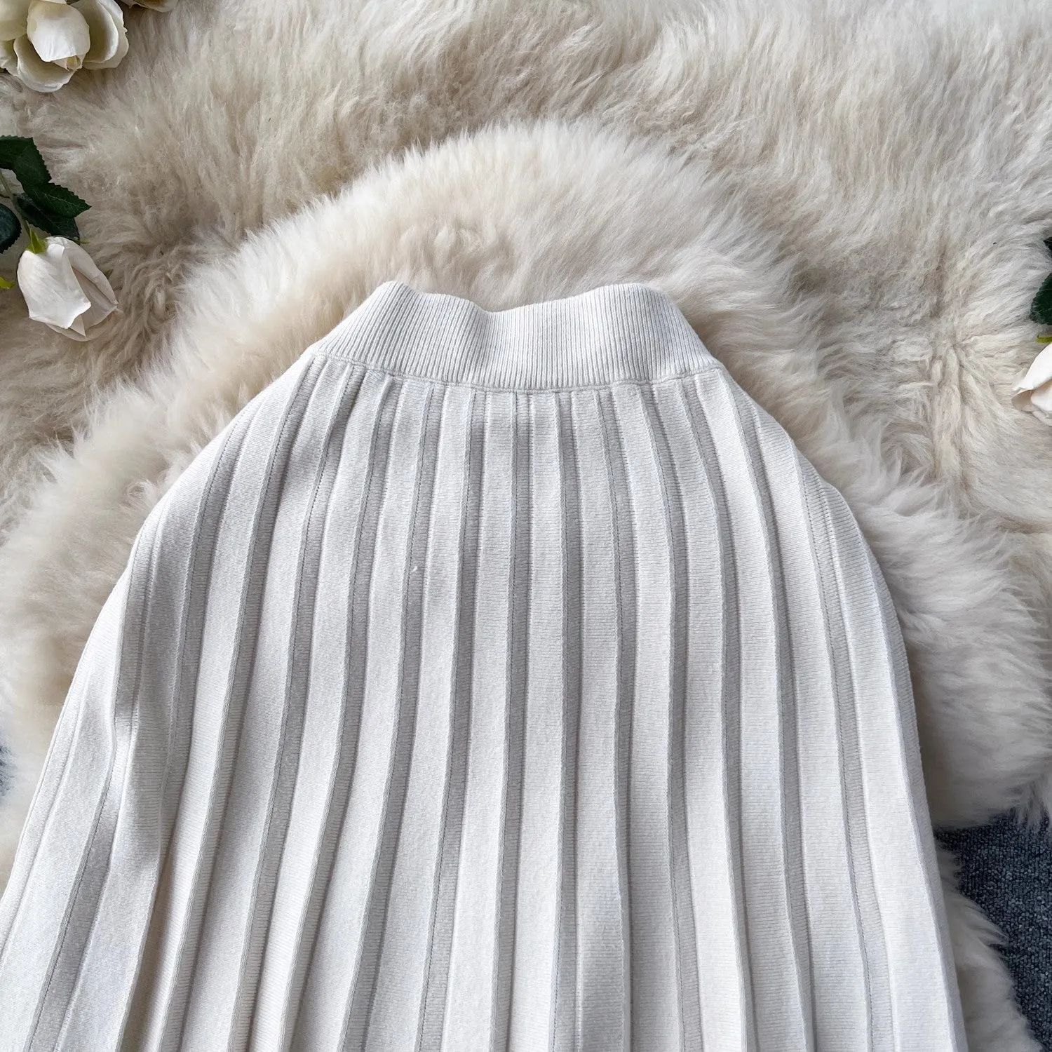 Knitted skirt for women mid-length skirt  pleated skirt    S4636