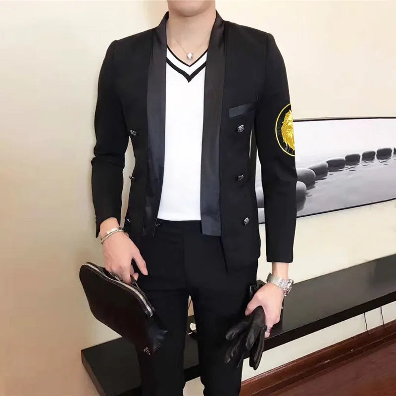 Lion Head Round Embroidery Sleeves Detail Men Black Blazer
