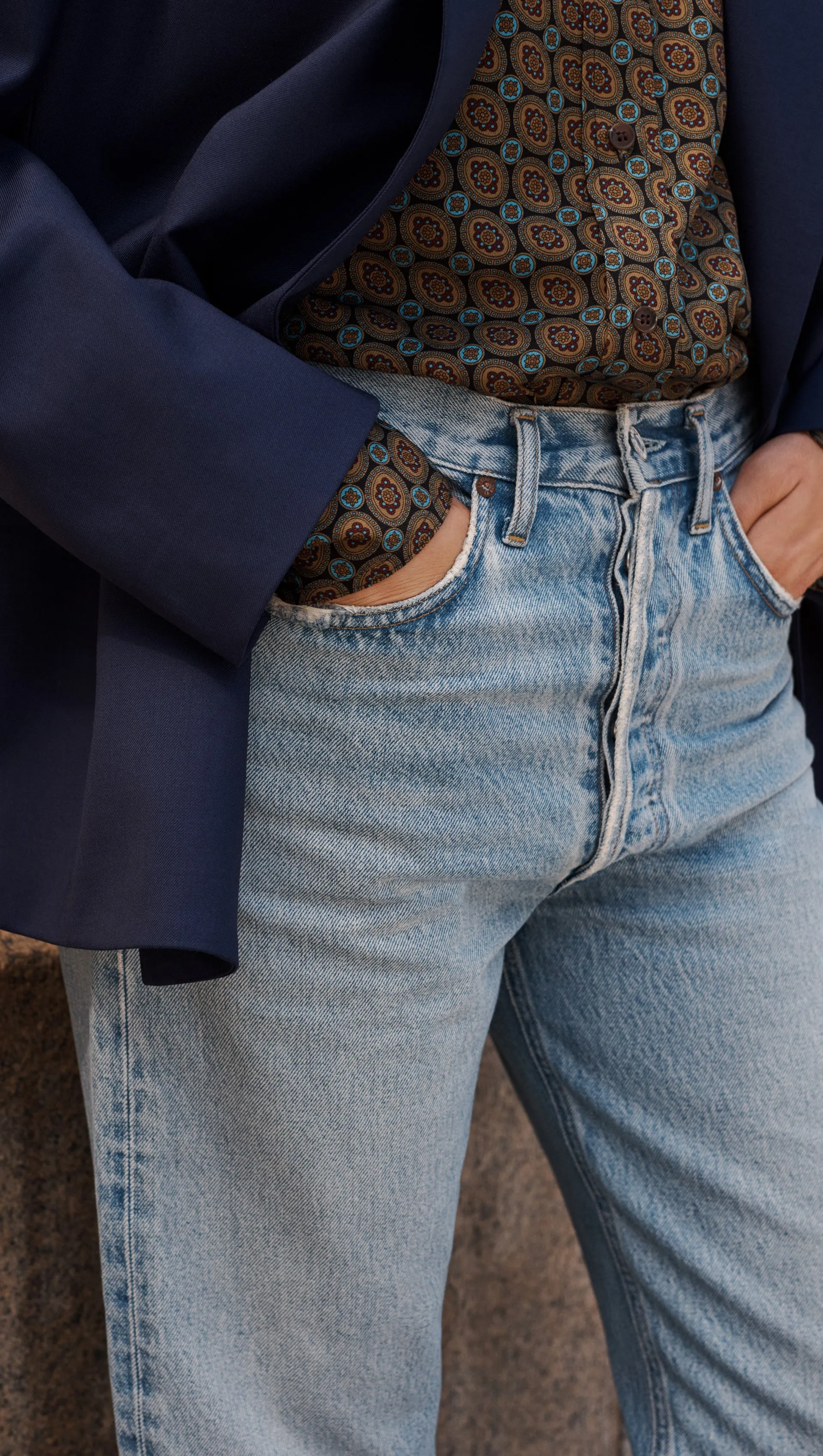 Peak Lapel Blazer in Seasonless Wool | Navy