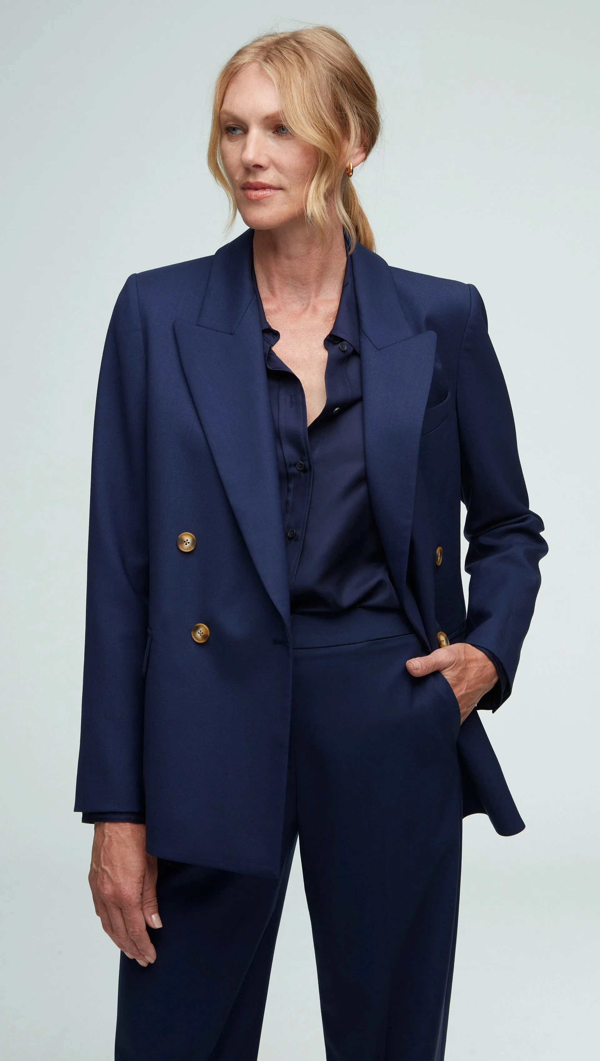 Peak Lapel Blazer in Seasonless Wool | Navy