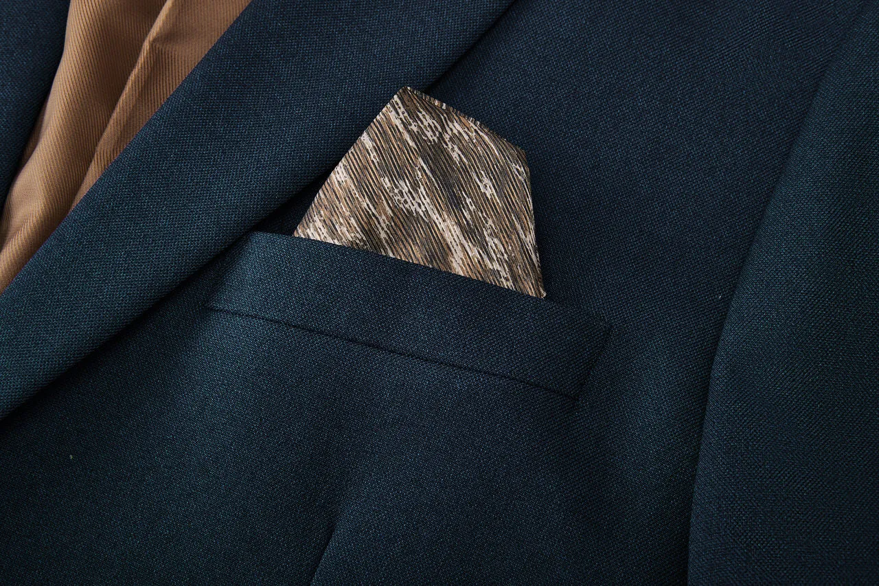 Teflon Finishing Stain Resistant Suit in Smart Fit