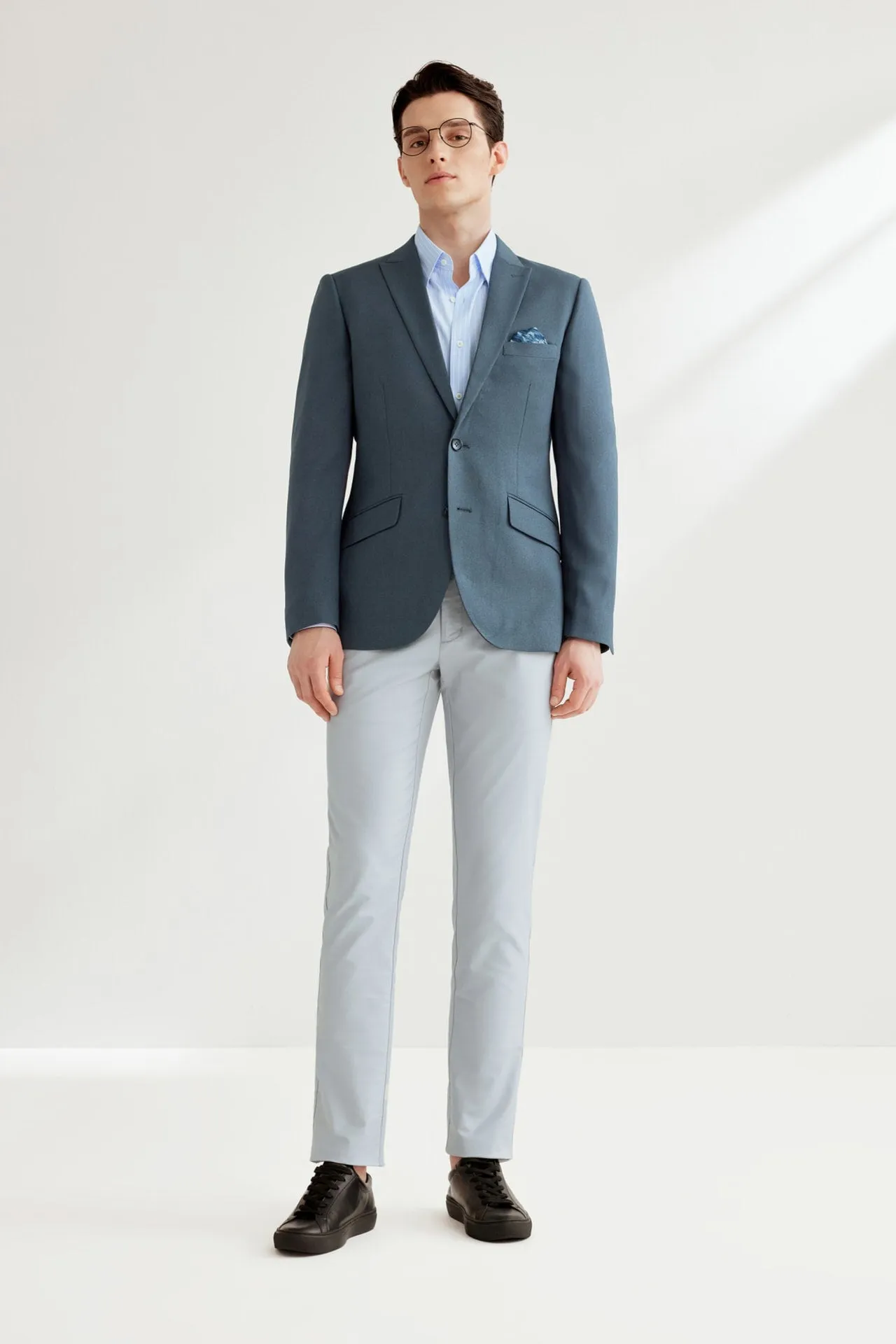 Teflon Finishing Stain Resistant Suit in Smart Fit