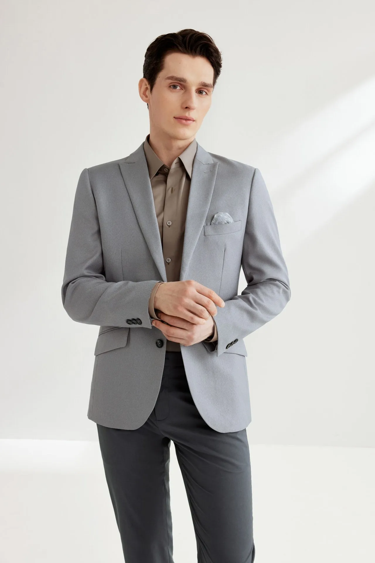 Teflon Finishing Stain Resistant Suit in Smart Fit