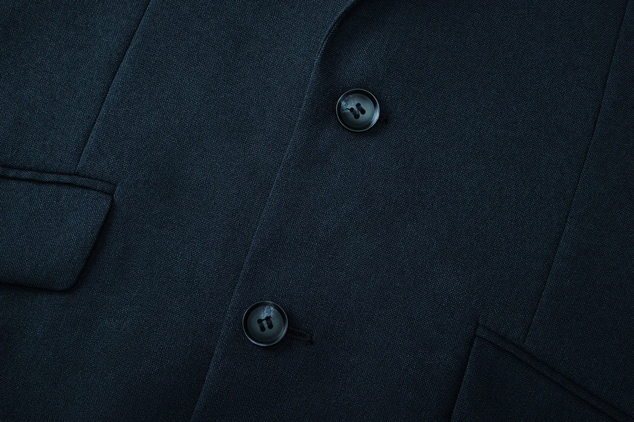 Teflon Finishing Stain Resistant Suit in Smart Fit