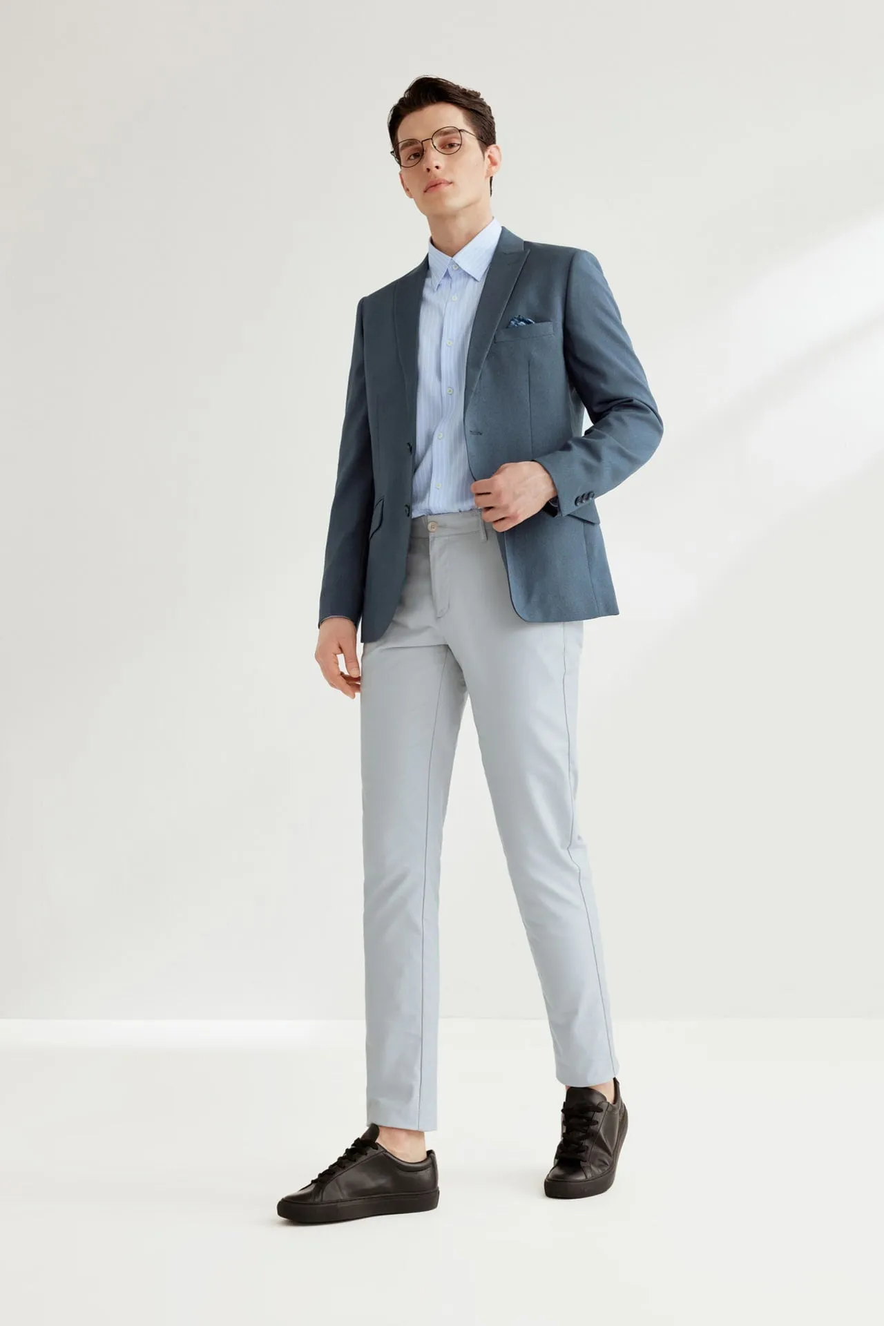 Teflon Finishing Stain Resistant Suit in Smart Fit