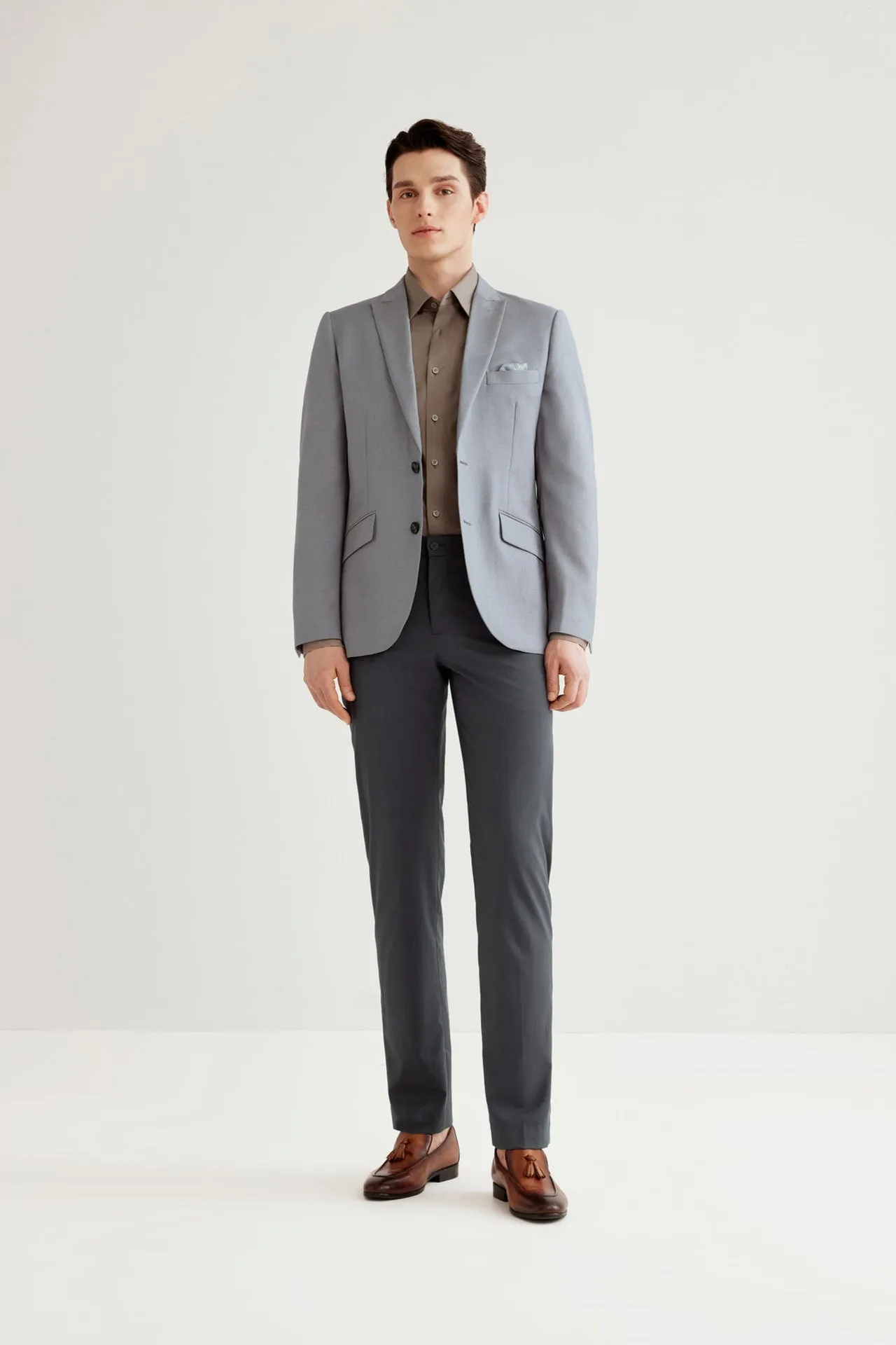 Teflon Finishing Stain Resistant Suit in Smart Fit